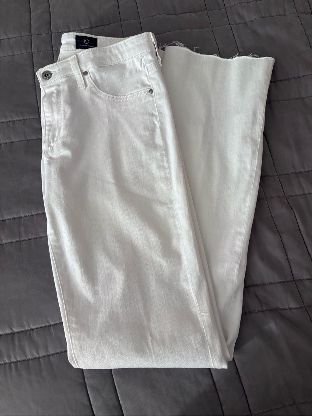 AG women’s boot cut ‘the angel’ jeans size 28R